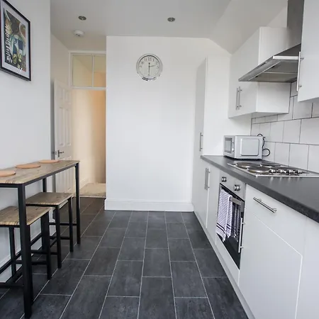 Contractors-long Stay- Close To Gloucester Rd شقة *