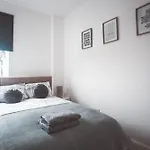 Apartment Contractors-long Stay- Close To Gloucester Rd *