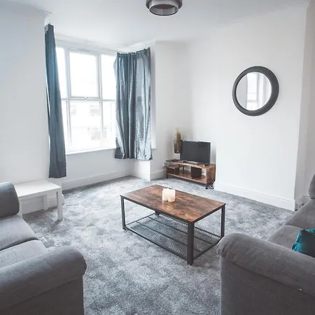 Apartment Contractors-long Stay- Close To Gloucester Rd Bristol