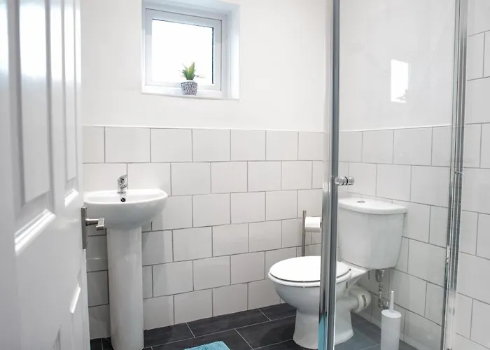 Contractors-long Stay- Close To Gloucester Rd *