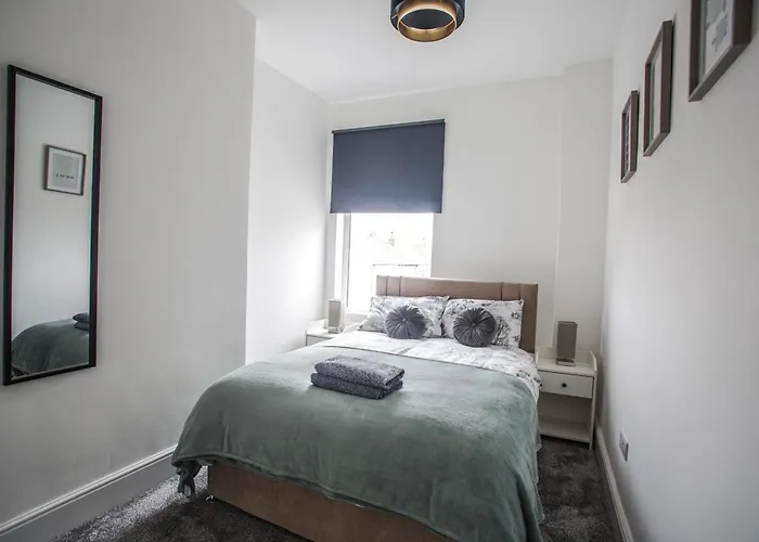 Contractors-long Stay- Close To Gloucester Rd * Bristol