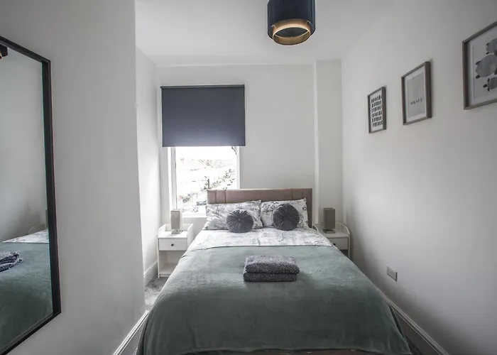 Contractors-long Stay- Close To Gloucester Rd شقة