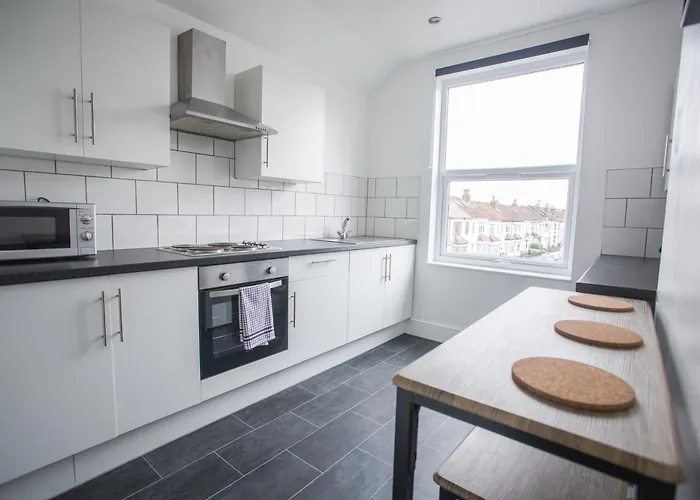 Contractors-long Stay- Close To Gloucester Rd شقة *